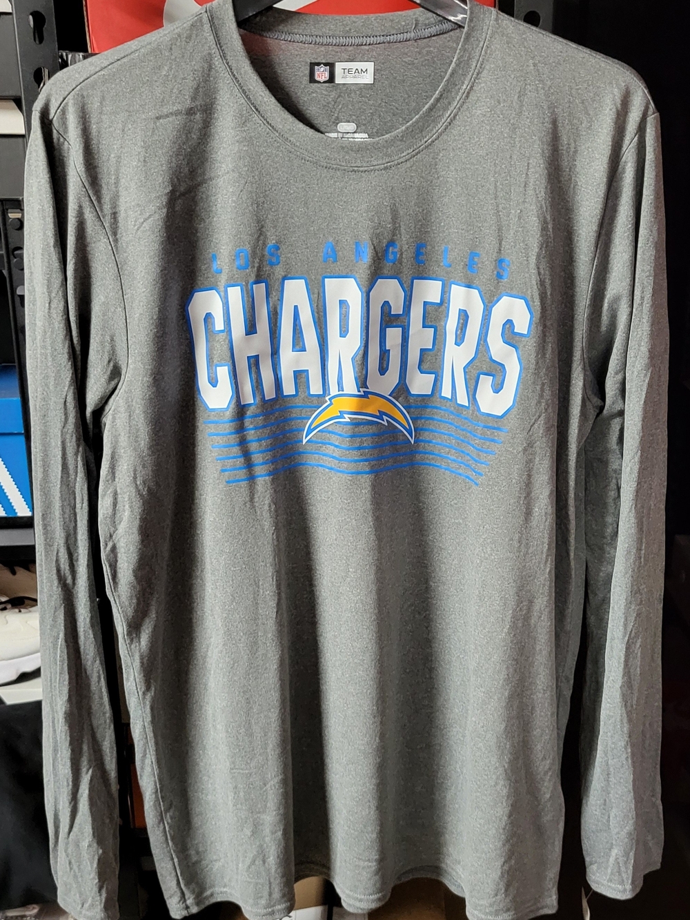 *NEW* NFL Team Apparel Los Angeles Chargers Gray Long Sleeve Size Large with Tag